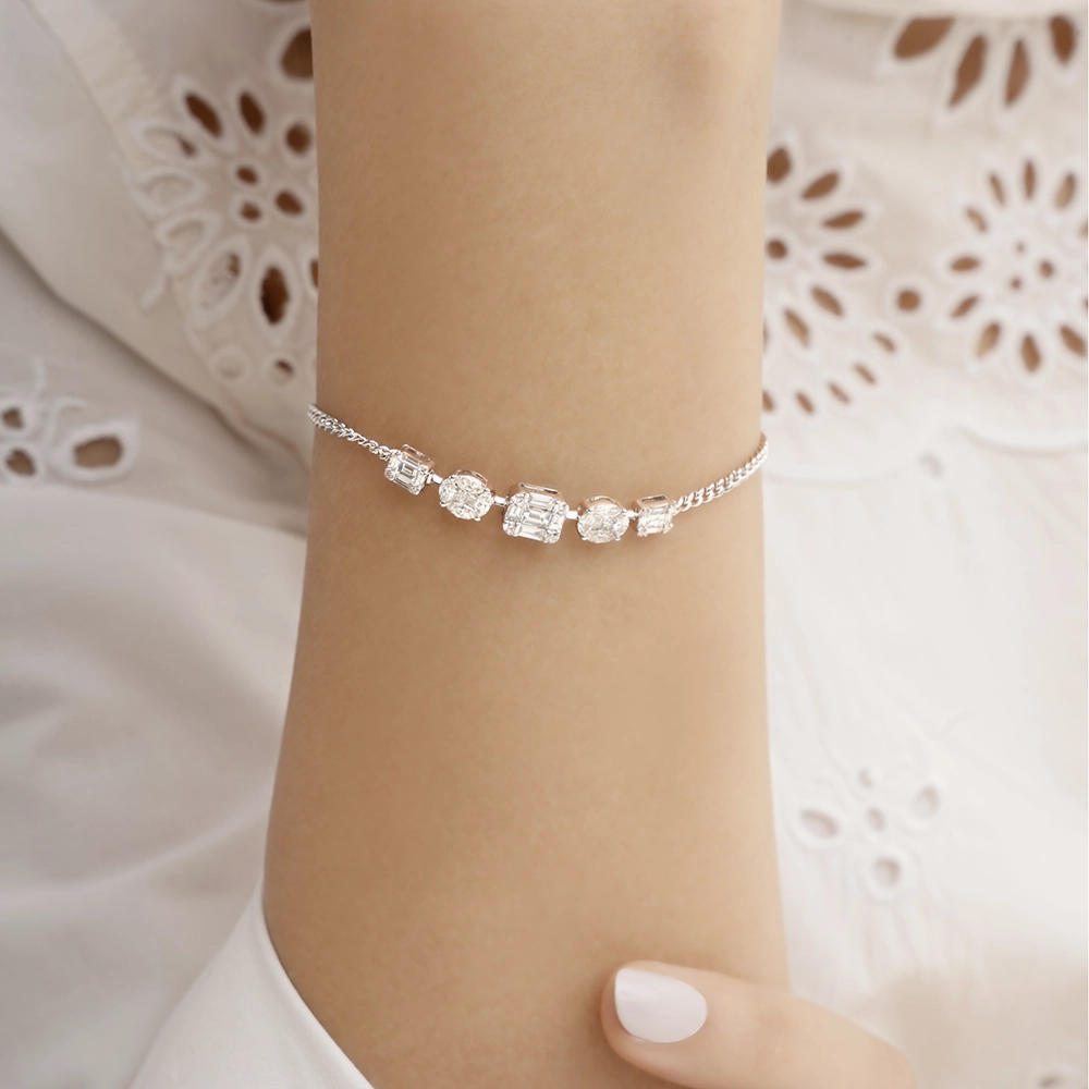 1199_Kooheji_Jewellery_Mai_Bracelet_WG_K003-002-000043-DIA-A-WT-OO-VVS-VS-G-H_8.webp kooheji jewellery - مجوهرات الكوهجي