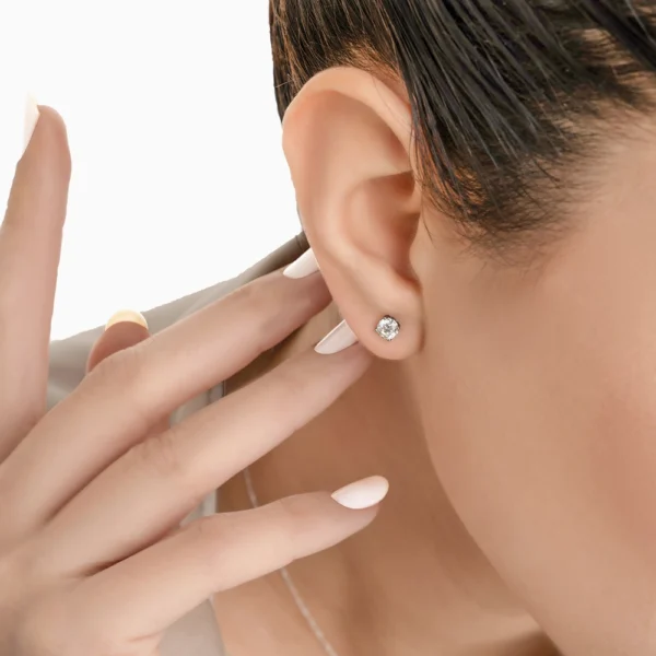 Soliaire Earrings