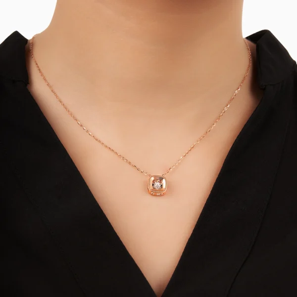 Omnia Necklace